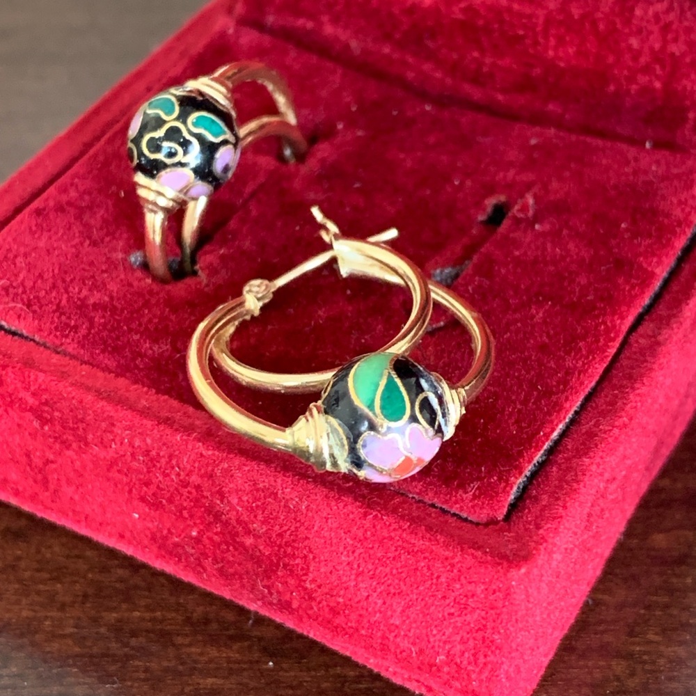 Affinity Women's Gold and Black Earrings - Picture 2 of 8